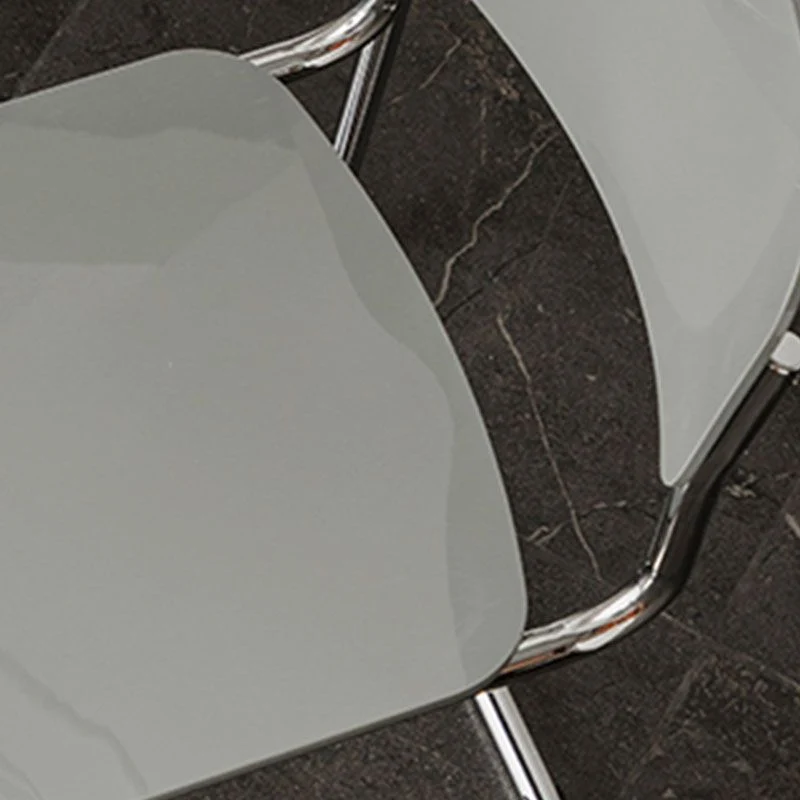 Sedia senza braccioli stile moderno Sedia laterale plastica con schienale aperto e base metallo Clearhalo