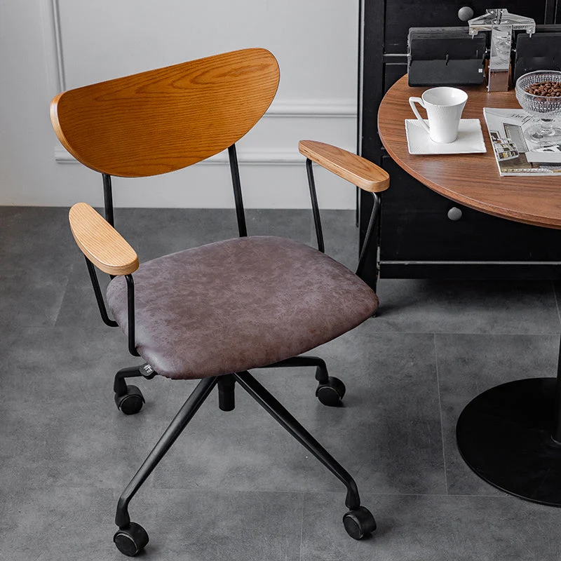 Sedia da ufficio moderna con braccioli fissi. Nessuna sedia ergonomica con scorrimento angosciante Clearhalo