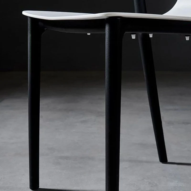Sedie contemporanee Sedie da pranzo senza braccioli con schienale doghe e gambe plastica Clearhalo