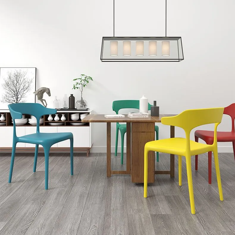 Sedie impilabili stile moderno Sedie da pranzo senza braccioli con gambe plastica Clearhalo