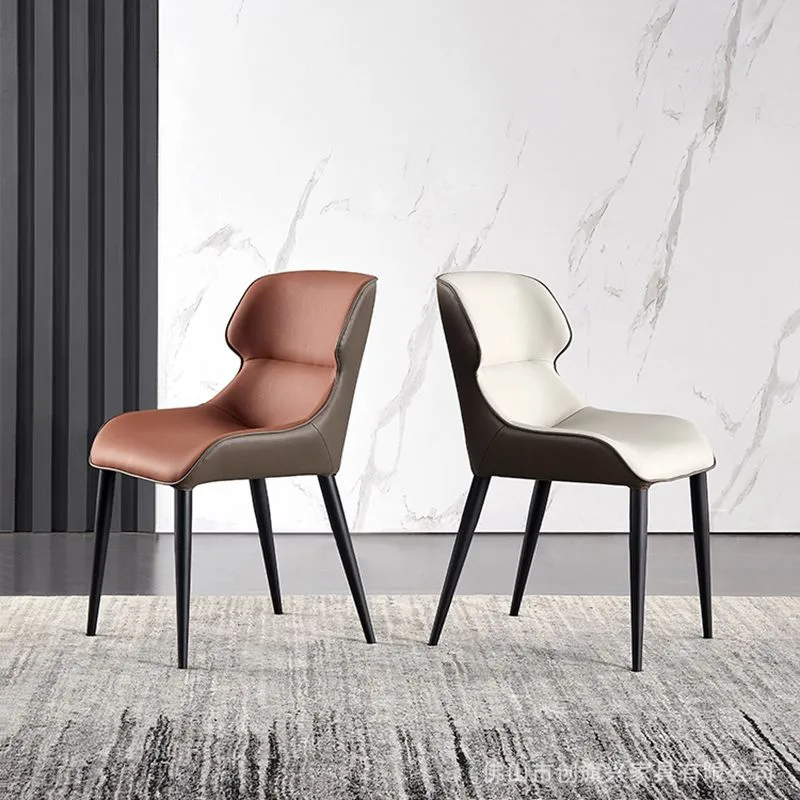 Sedie laterali con braccioli per sedia ecopelle stile industriale con gambe metallo Clearhalo