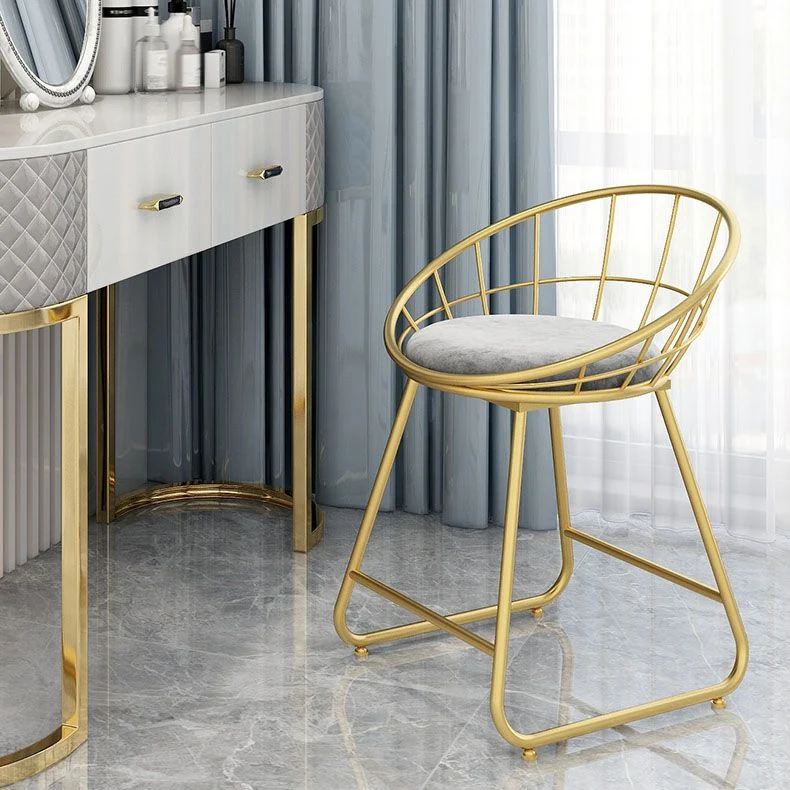 Sedie laterali imbottite dal design nordico Sedie con schienale aperto senza braccioli per la casa Clearhalo