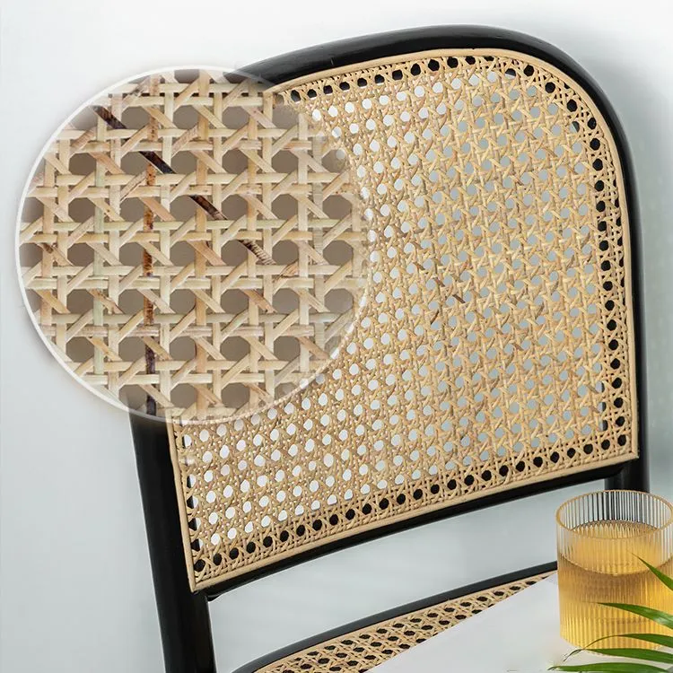 Sedie laterali da pranzo con schienale aperto da cucina legno massello stile tradizionale Clearhalo
