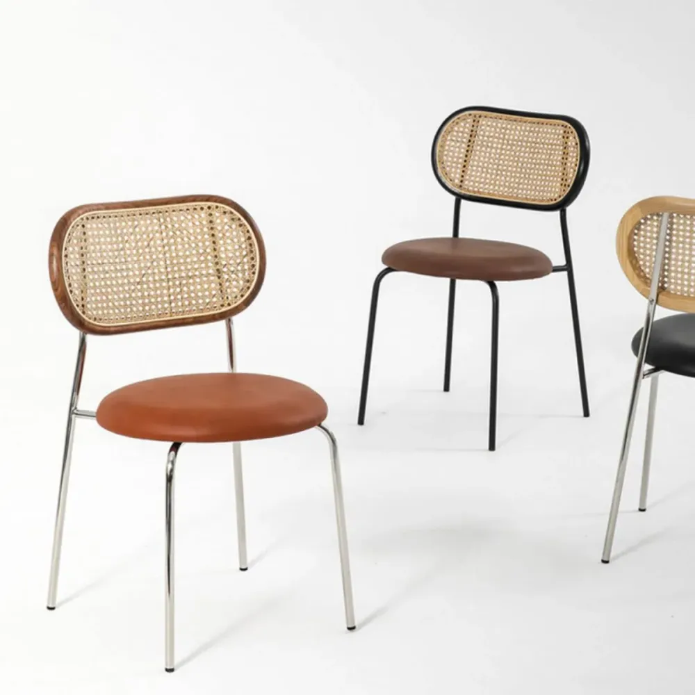 Sedie laterali senza braccioli dal design industriale Sedie da pranzo con schienale aperto pelle PU Clearhalo
