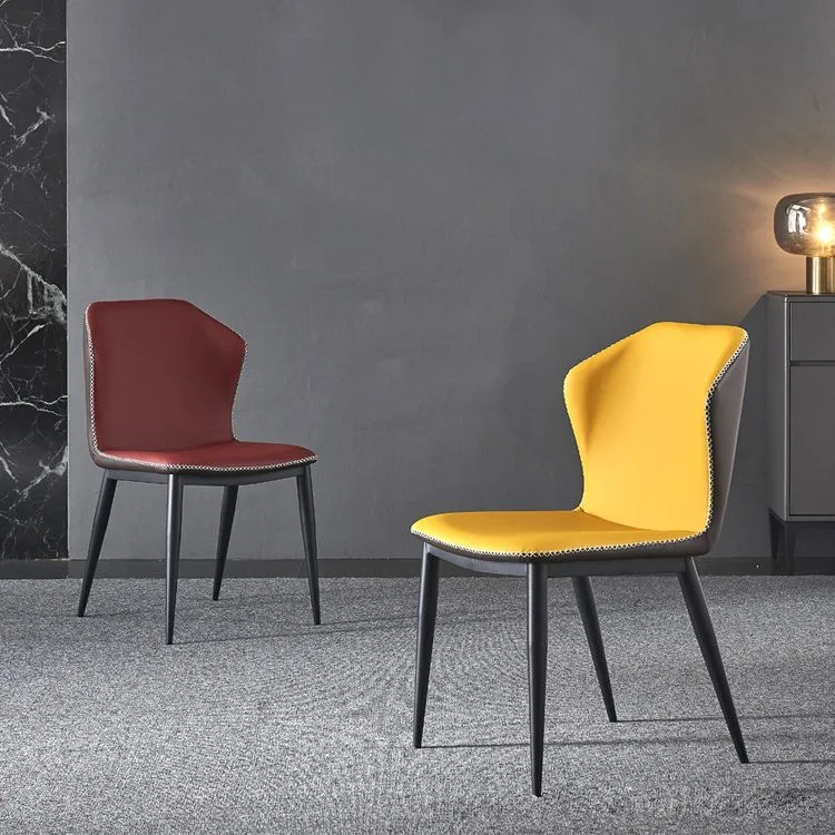 Sedie laterali senza braccioli da pranzo pelle con schienale alto stile industriale (set di 4) Clearhalo