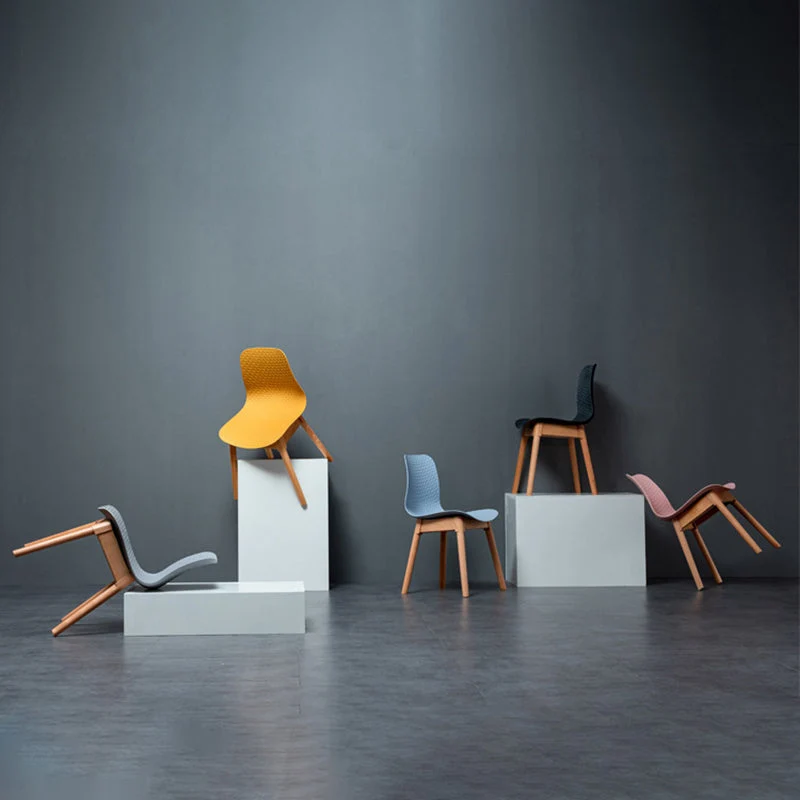 Sedie plastica stile nordico Sedie laterali senza braccioli con gambe legno per cucina Clearhalo