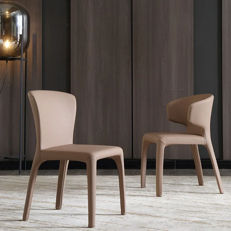 Sedie da pranzo contemporanee con gambe metallo per cucina Clearhalo