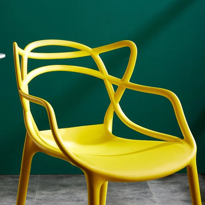 Sedie da pranzo da cucina stile moderno Sedia da pranzo con braccioli e gambe plastica Clearhalo
