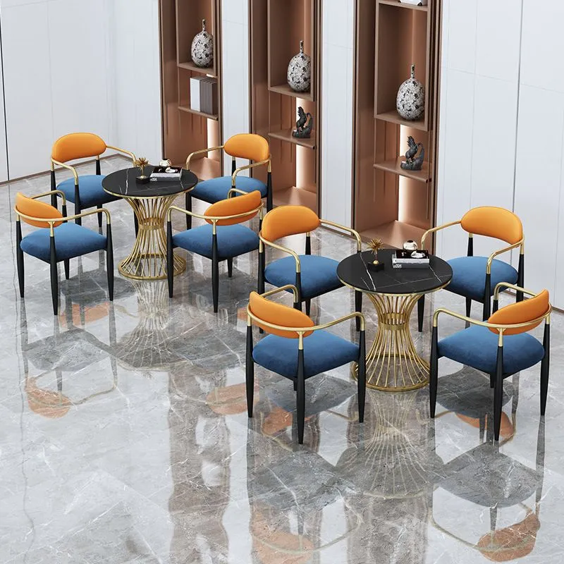Sedie da pranzo imbottite per cucina contemporanea Clearhalo