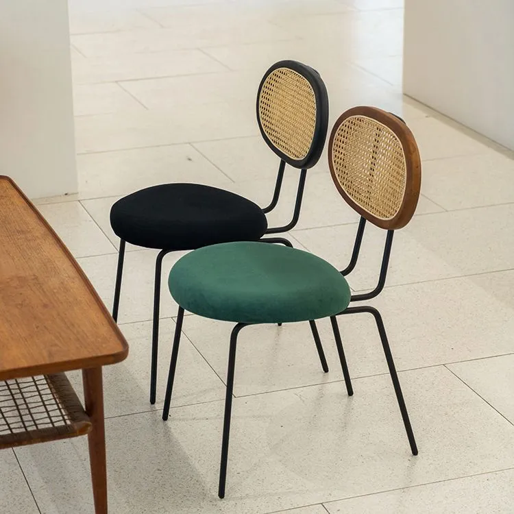 Sedie da pranzo imbottite Sedia da pranzo laterale con schienale aperto e gambe metallo nero Clearhalo