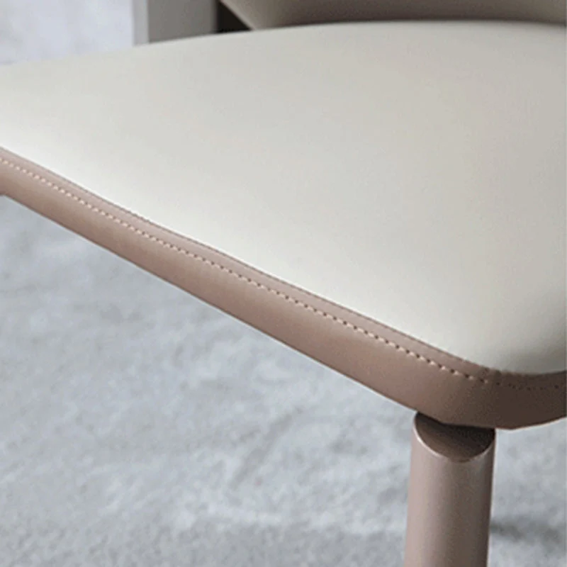 Sedie da pranzo pelle con braccioli dal design minimalista Sedie con schienale solido per uso domestico Clearhalo