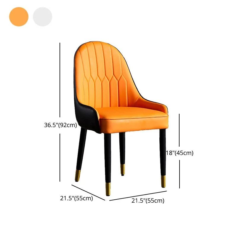 Sedie da pranzo scandinave imbottite con braccioli e schienale massiccio Clearhalo