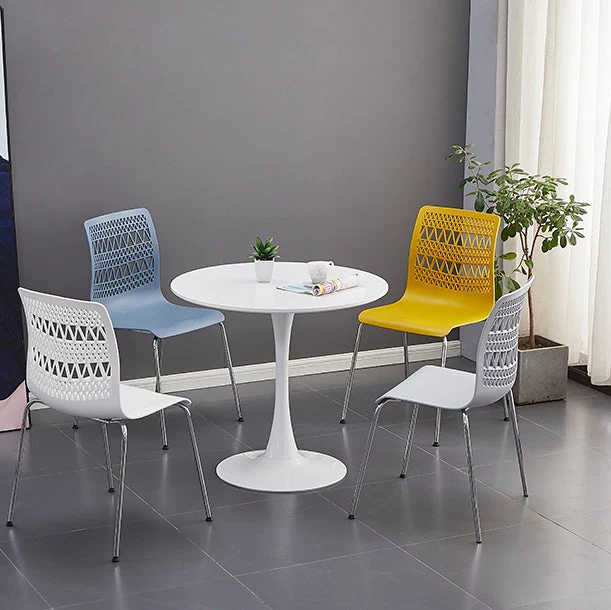 Sedie da pranzo senza braccioli impilabili stile moderno. Sedia laterale con schienale massiccio Clearhalo