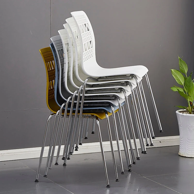 Sedie da pranzo senza braccioli impilabili stile moderno. Sedia laterale con schienale massiccio Clearhalo