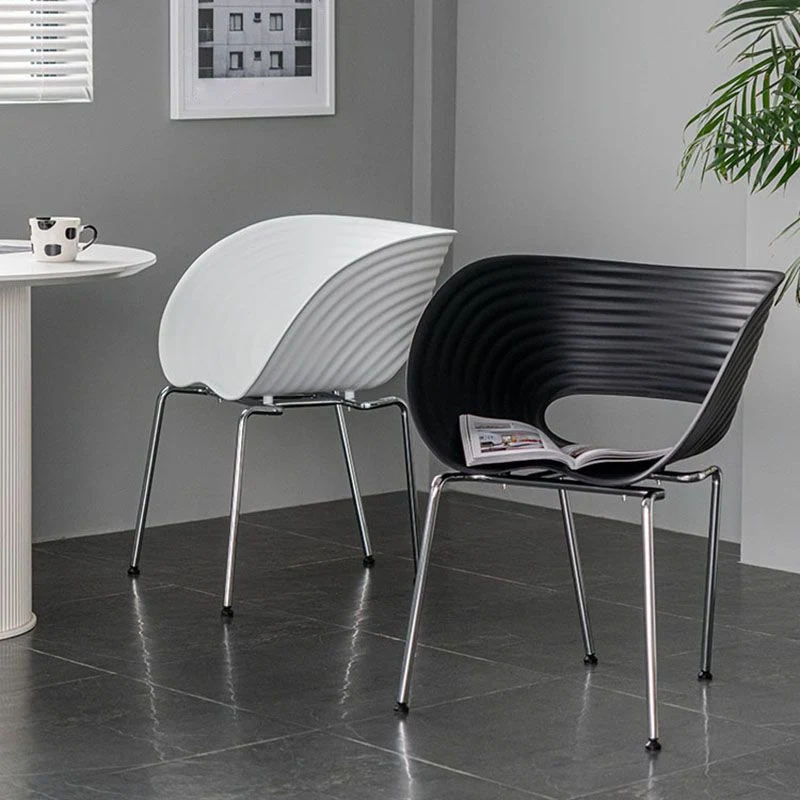 Sedie da pranzo senza braccioli plastica con schienale aperto stile industriale e gambe metallo Clearhalo