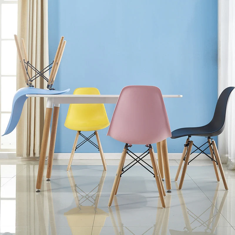 Sedie da pranzo senza braccioli Sedie da pranzo laterali Eames con gambe legno (set di 4) Clearhalo