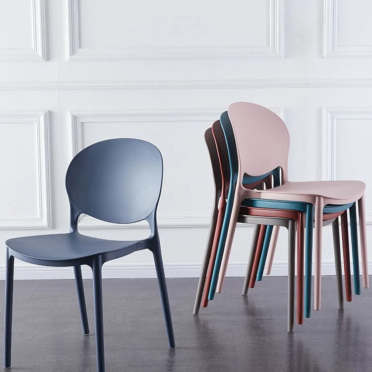 Sedie da sala da pranzo contemporanee plastica Sedie laterali da pranzo con schienale aperto con finitura opaca Clearhalo