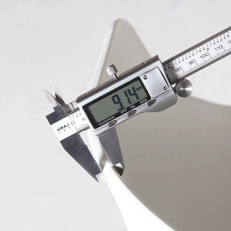 Sedie da sala da pranzo stile moderno Poltrona solida con gambe legno Clearhalo