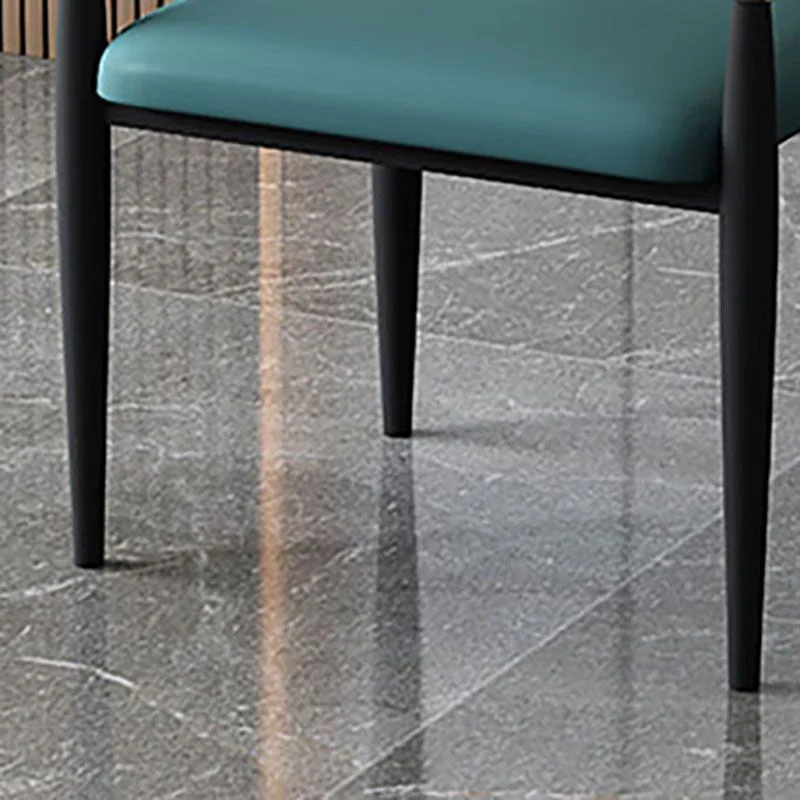 Sedie stile moderno Sedia da cucina con braccioli e gambe metallo Clearhalo