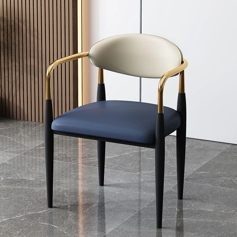 Sedie stile moderno Sedia da cucina con braccioli e gambe metallo Clearhalo