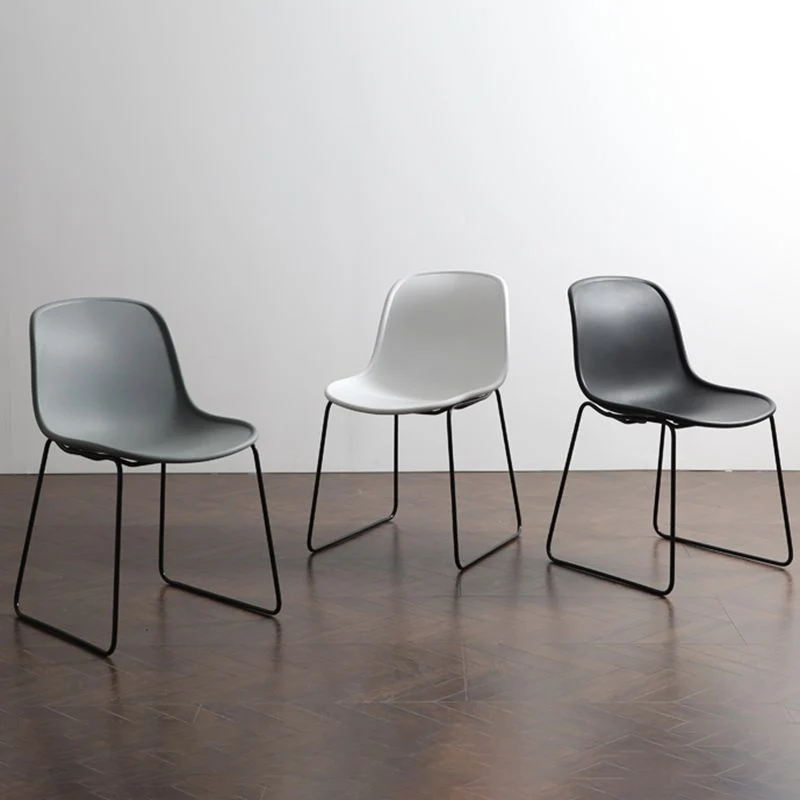 Set di sedie laterali stile industriale Set di sedie laterali per sala da pranzo con gambe metallo Clearhalo