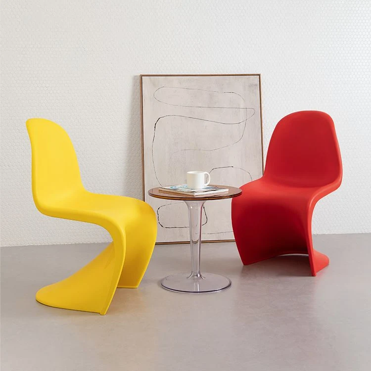 Set di sedie plastica stile scandinavo per sala da pranzo, sedie laterali con schienale solido Clearhalo