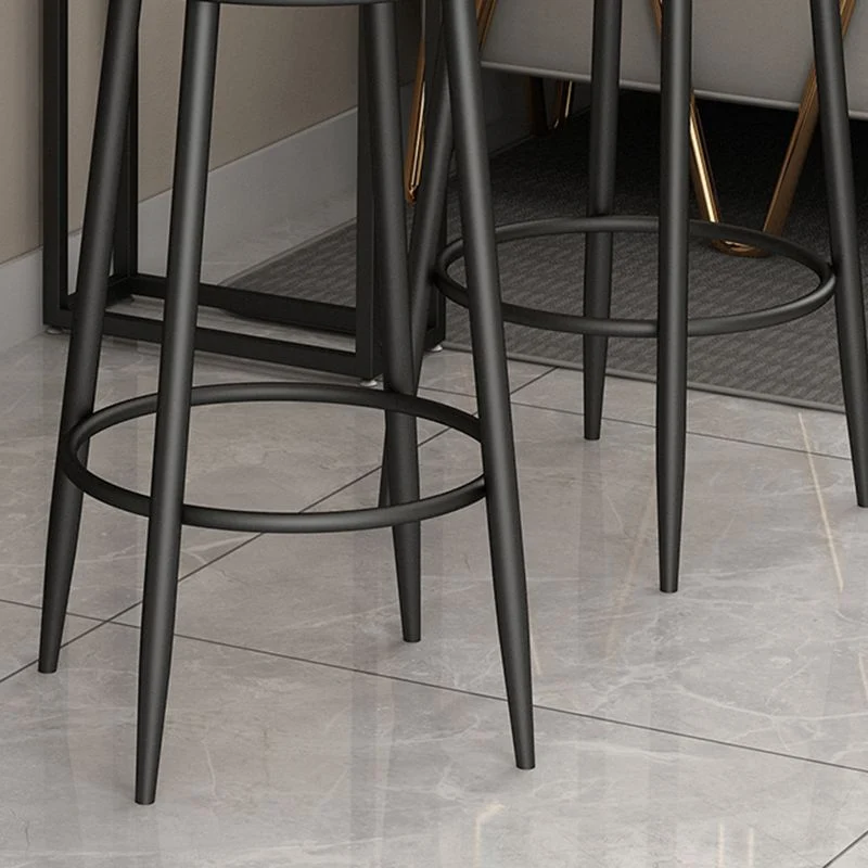 Sgabelli da bancone scandinavi imbottiti metallo Sgabelli da bar con schienale basso e seduta rotonda Clearhalo