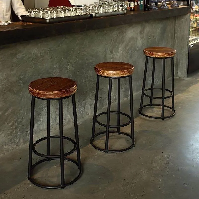 Sgabelli da bar rotondi industriali Sgabello da bancone poggiapiedi nero legno massello per negozio Clearhalo