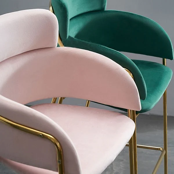 Sgabelli da bar scandinavi con sedile avvolgente Sgabello da bar con braccioli tessuto con 4 gambe dorate Clearhalo