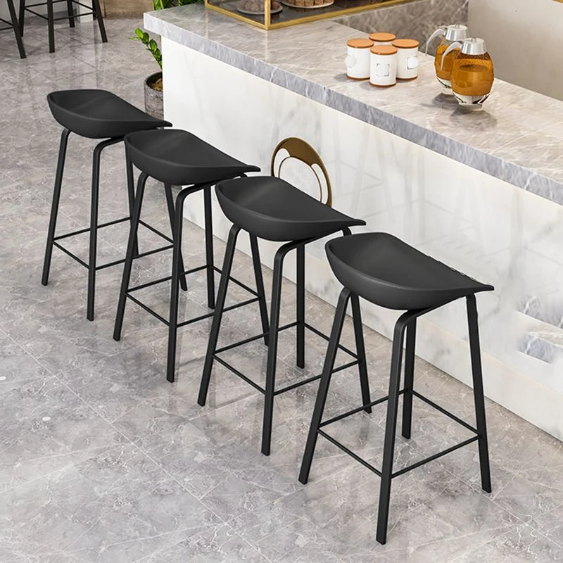Sgabelli secchiello dal design nordico con schienale basso per la casa Sgabello da bancone plastica con gambe metallo Clea...