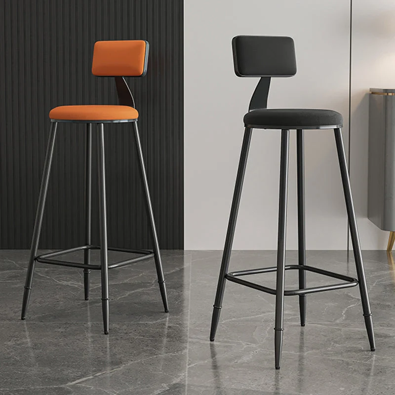 Sgabello da bancone moderno con schienale ferro e latte, sgabello da bar con cuscino e pedale Clearhalo