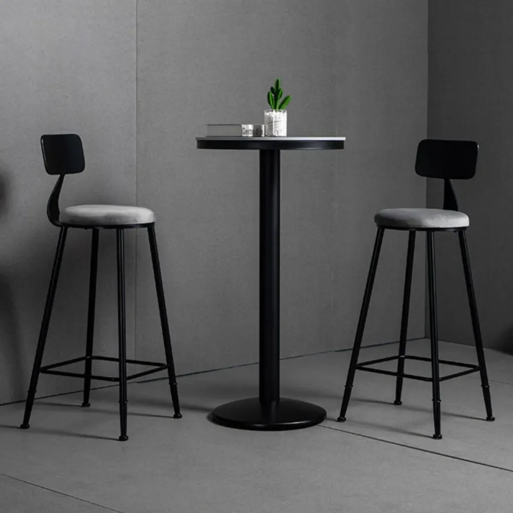 Sgabello da bar e bancone industriale Sgabello metallo con base nera Clearhalo