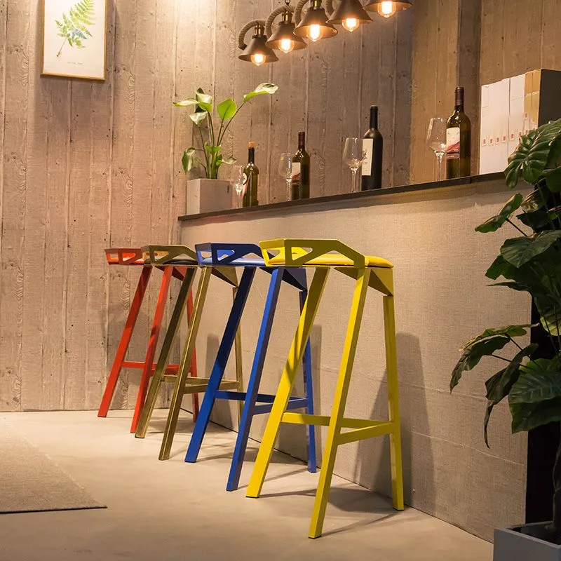Sgabello da bar con schienale nordico senza braccioli, ferro, con cuscino pelle Clearhalo