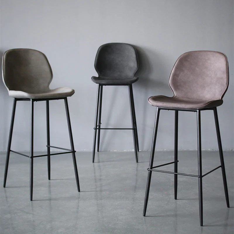Sgabello da bar contemporaneo pelliccia sintetica poggiapiedi gambe ferro per interni bancone e sgabello da bar Clearhalo