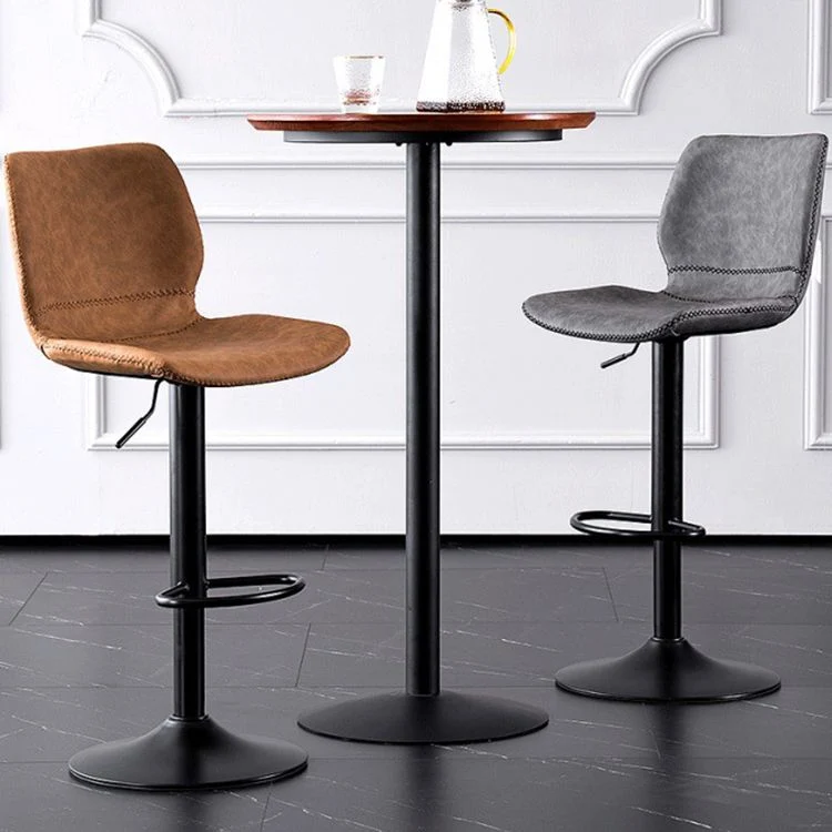 Sgabello da bar girevole con sedile pelle Sgabello da bar con piedistallo nero stile nordico per sala da pranzo Clearhalo