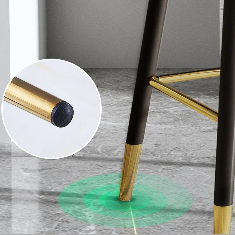 Sgabello da bar girevole scandinavo con bracciolo Sgabello pelle con finitura opaca Clearhalo
