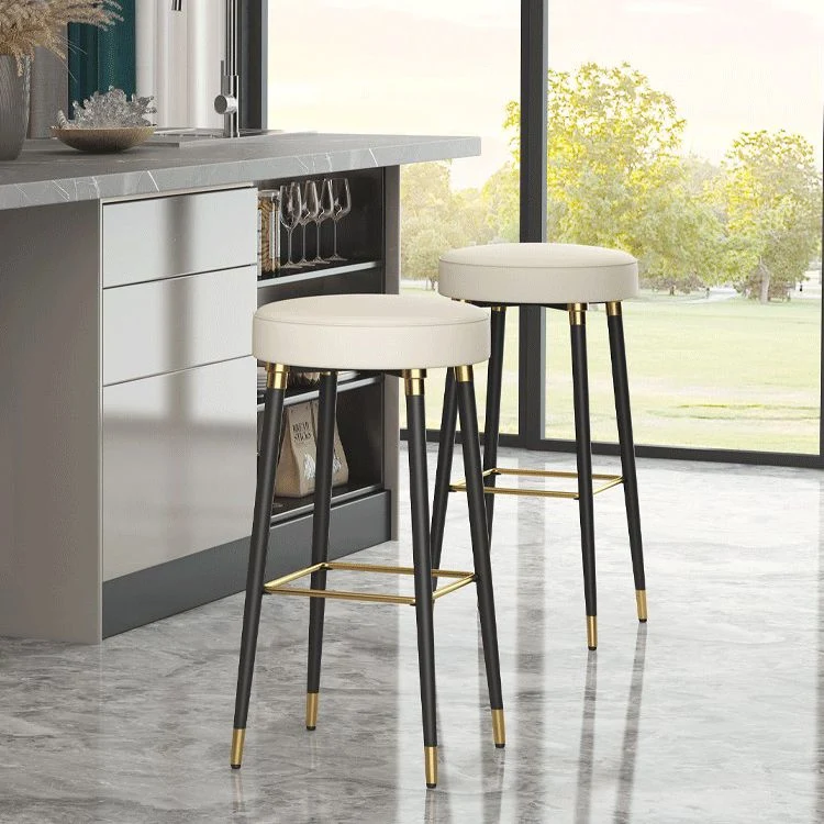 Sgabello da bar Glam ferro nero Sgabello alto per interni semplice senza schienale con seduta pelle Clearhalo