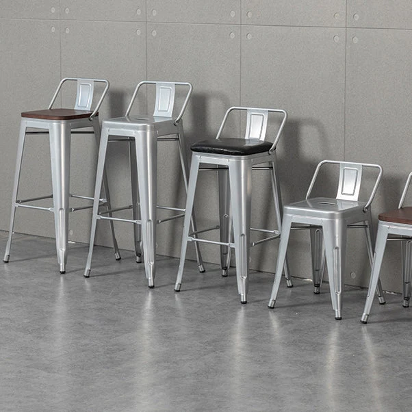 Sgabello da bar industriale con piano legno Sgabello da bar 4 gambe ferro per interni Clearhalo