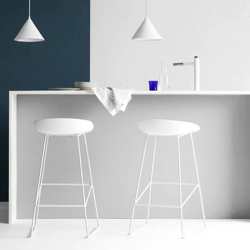 Sgabello da bar industriale con secchiello Sgabello plastica per ristorante Clearhalo