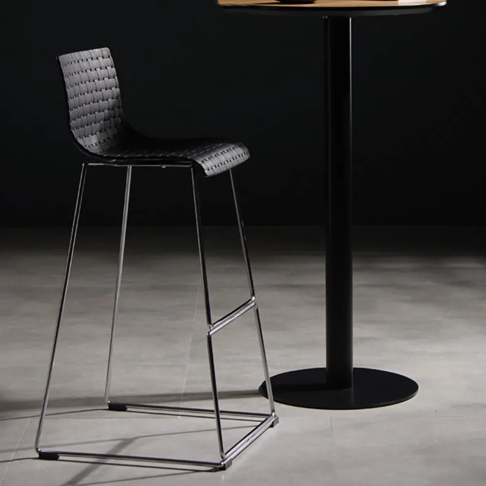 Sgabello da bar industriale Sgabello da bar da bancone plastica per bar da cucina con gambe metallo Clearhalo