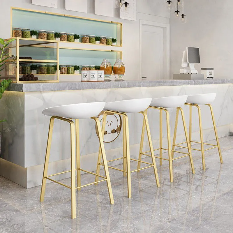 Sgabello da bar moderno con schienale senza braccioli, ferro, con sedile acrilico Clearhalo