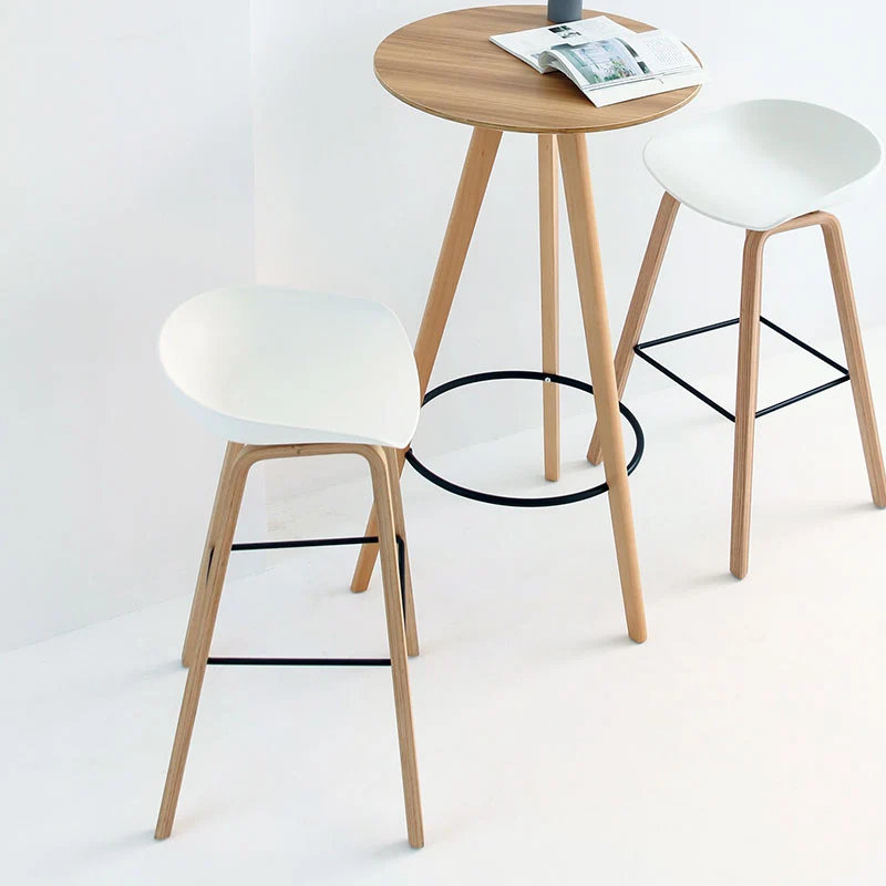 Sgabello da bar moderno faggio con schienale secchiello, sgabello ad altezza bancone con sedile plastica Clearhalo