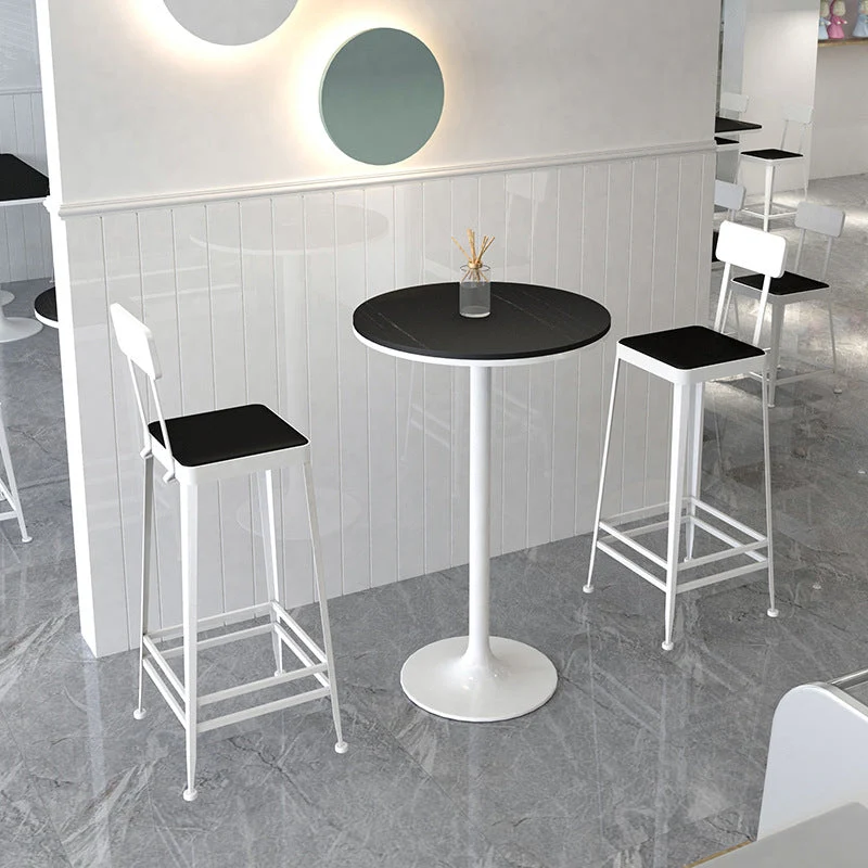 Sgabello da bar moderno ferro da bar con finitura opaca, poggiapiedi Clearhalo