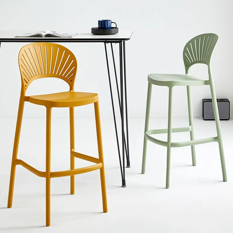 Sgabello da bar moderno impilabile con poggiapiedi Sgabello da bancone rettangolare plastica con schienale basso Clearhalo