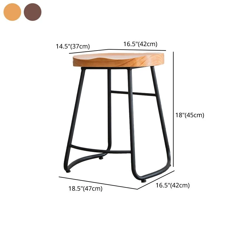 Sgabello da bar moderno legno massello senza schienale con finitura opaca. Sgabello per interni Clearhalo