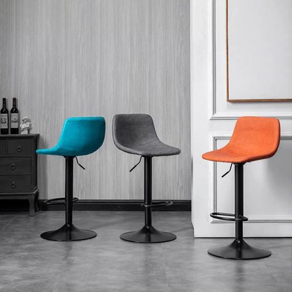 Sgabello da bar moderno metallo, ecopelle, con base nera, per la casa Clearhalo