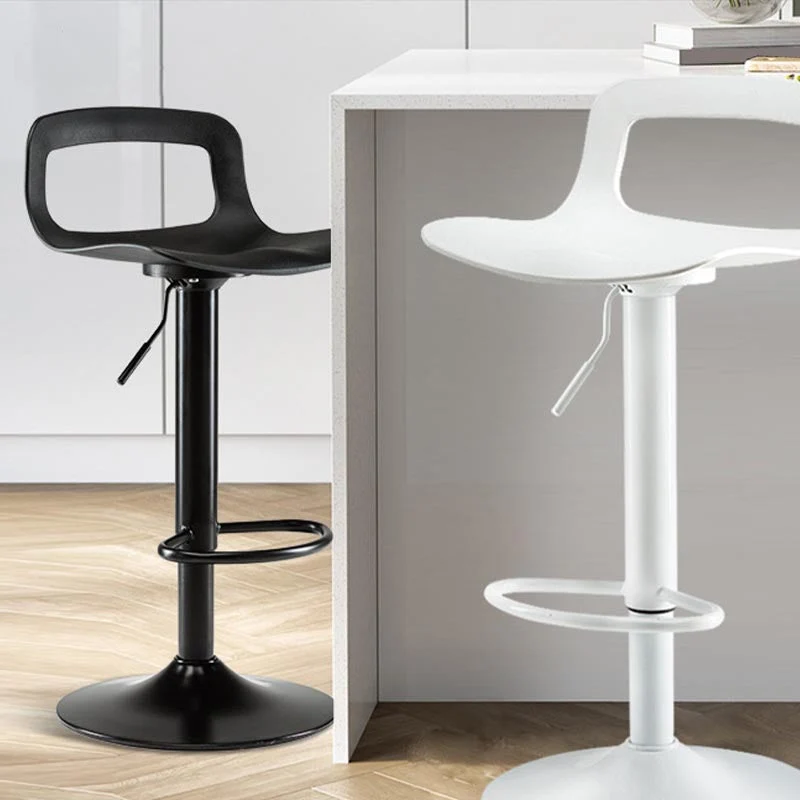 Sgabello da bar moderno regolabile altezza metallo per la casa Clearhalo