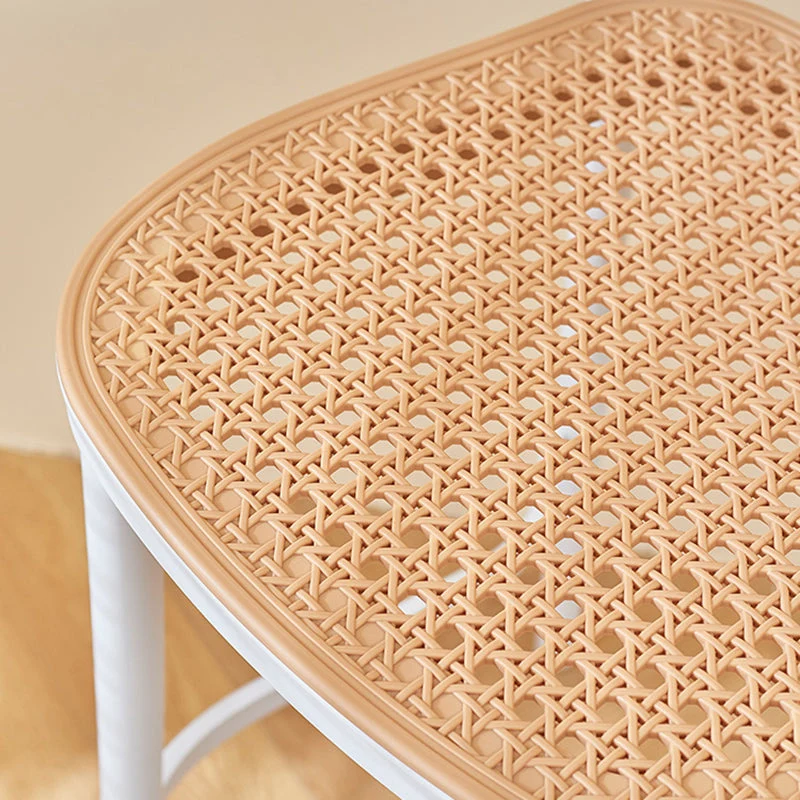 Sgabello da bar moderno senza braccioli plastica, seduta quadrata con struttura plastica bianca e nera Clearhalo