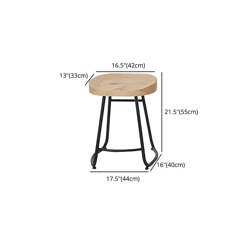 Sgabello da bar moderno senza schienale e senza braccioli, ferro, con sedile e pedale legno Clearhalo