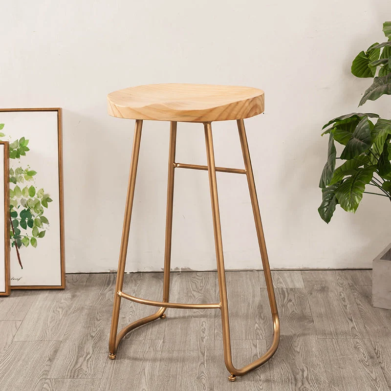 Sgabello da bar moderno senza schienale e senza braccioli, ferro, con seduta legno Clearhalo